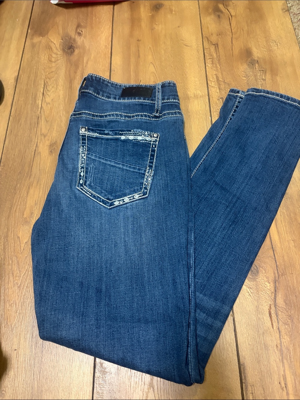 Daytrip Dark Blue Skinny Jeans with Embroidered Back Pocket